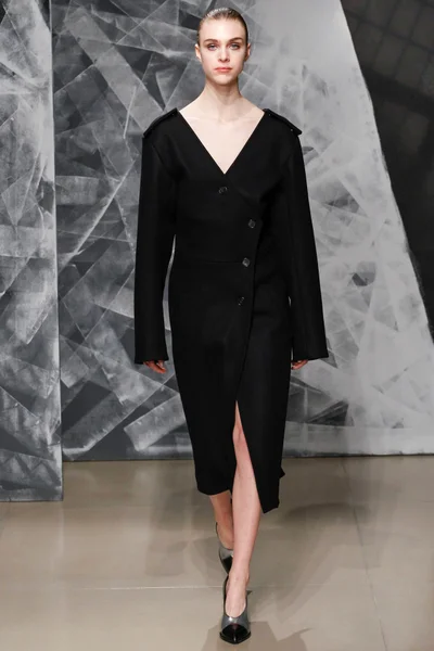 Look 8